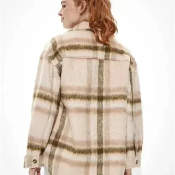 American Eagle Size Small Brushed Plaid Oversized Shacket Jacket Cream NWT $90 - Picture 3 of 16